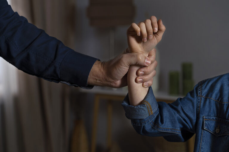 young-child-getting-physical-abuse-from-parent-1